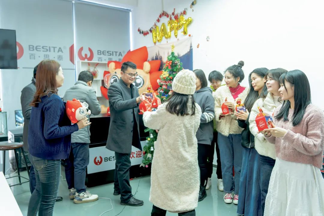 圣誕節(jié)快樂(lè)|百思泰全體員工歡度圣誕節(jié)